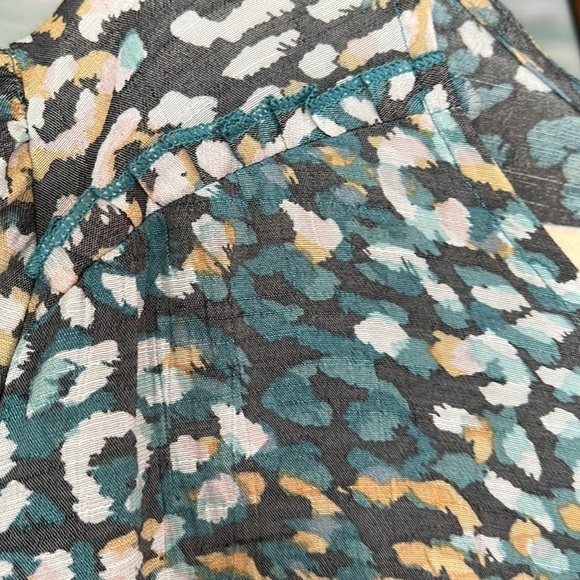 NEW DIRECTIONS Dark-Golanma Abalone Sky, Empire Waist Top, Size Large, NWT. - Picture 4 of 8